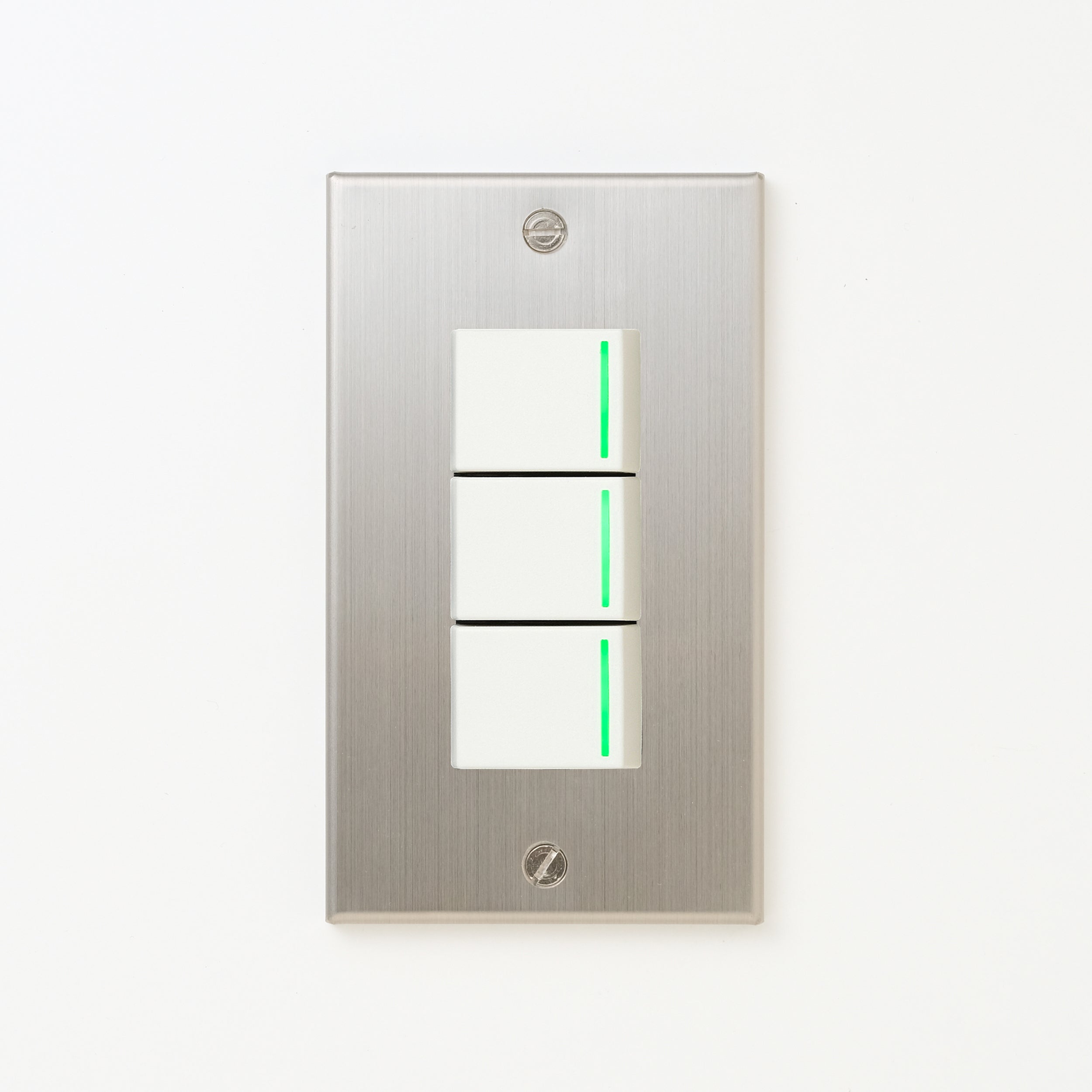 ステンレス（ヘアライン） プレート <br>+ NK 片切、3路ガイドランプ（グリーン）スイッチトリプル  ホワイト