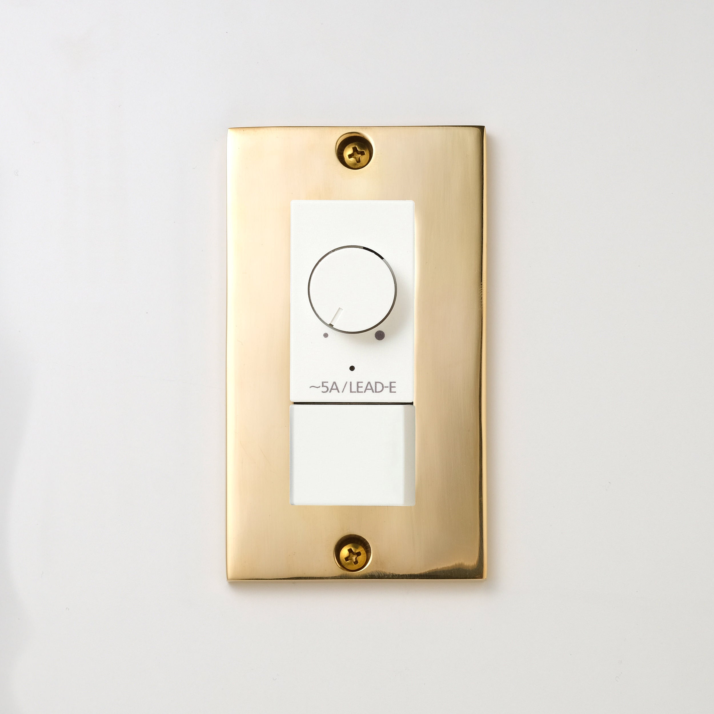 真鍮砂型鋳造（磨き）プレート <br>+ NK 正位相制御方式ライトコントロール＋片切、3路スイッチ　 ホワイト