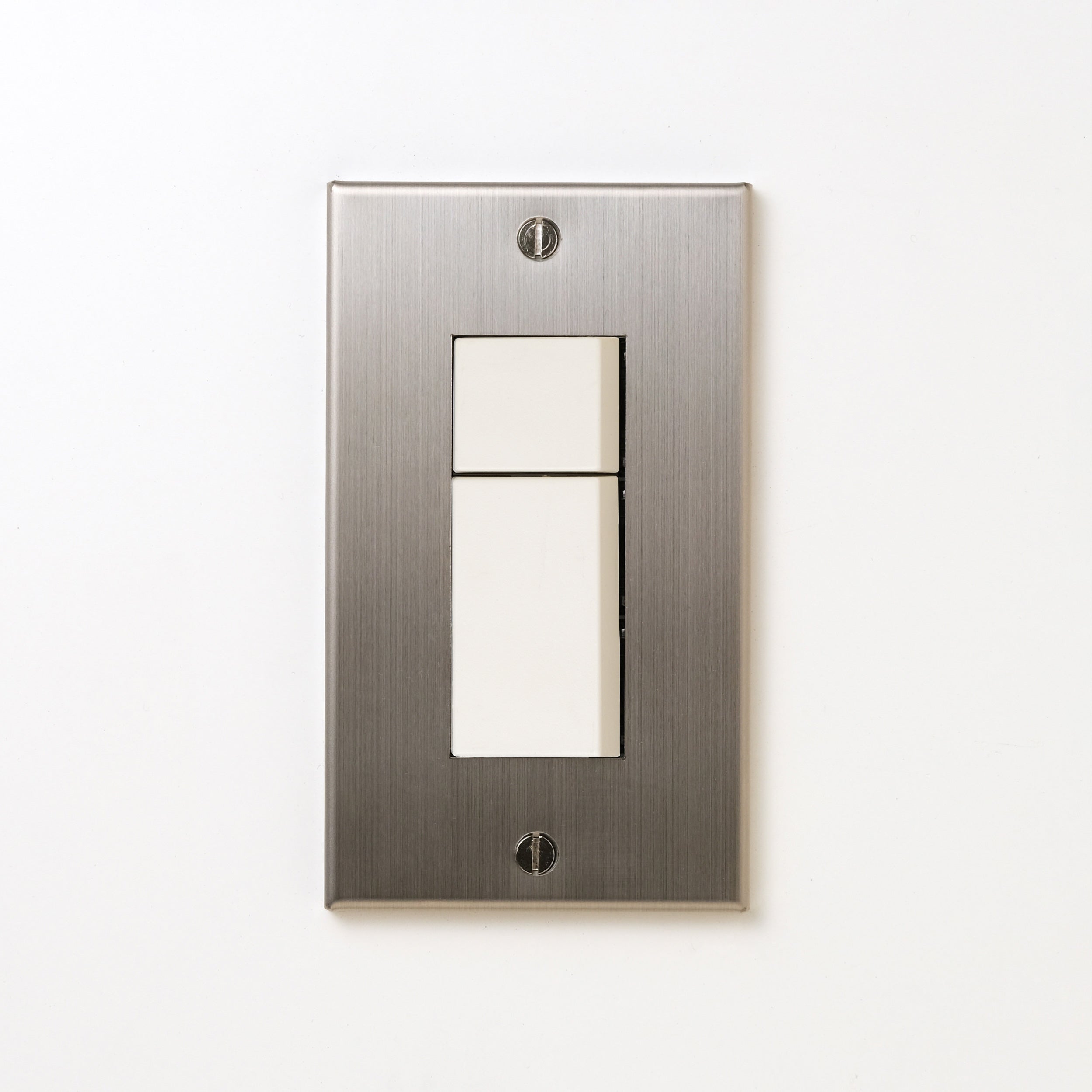 ステンレス（ヘアライン） プレート <br>+ NK スイッチダブル ホワイト