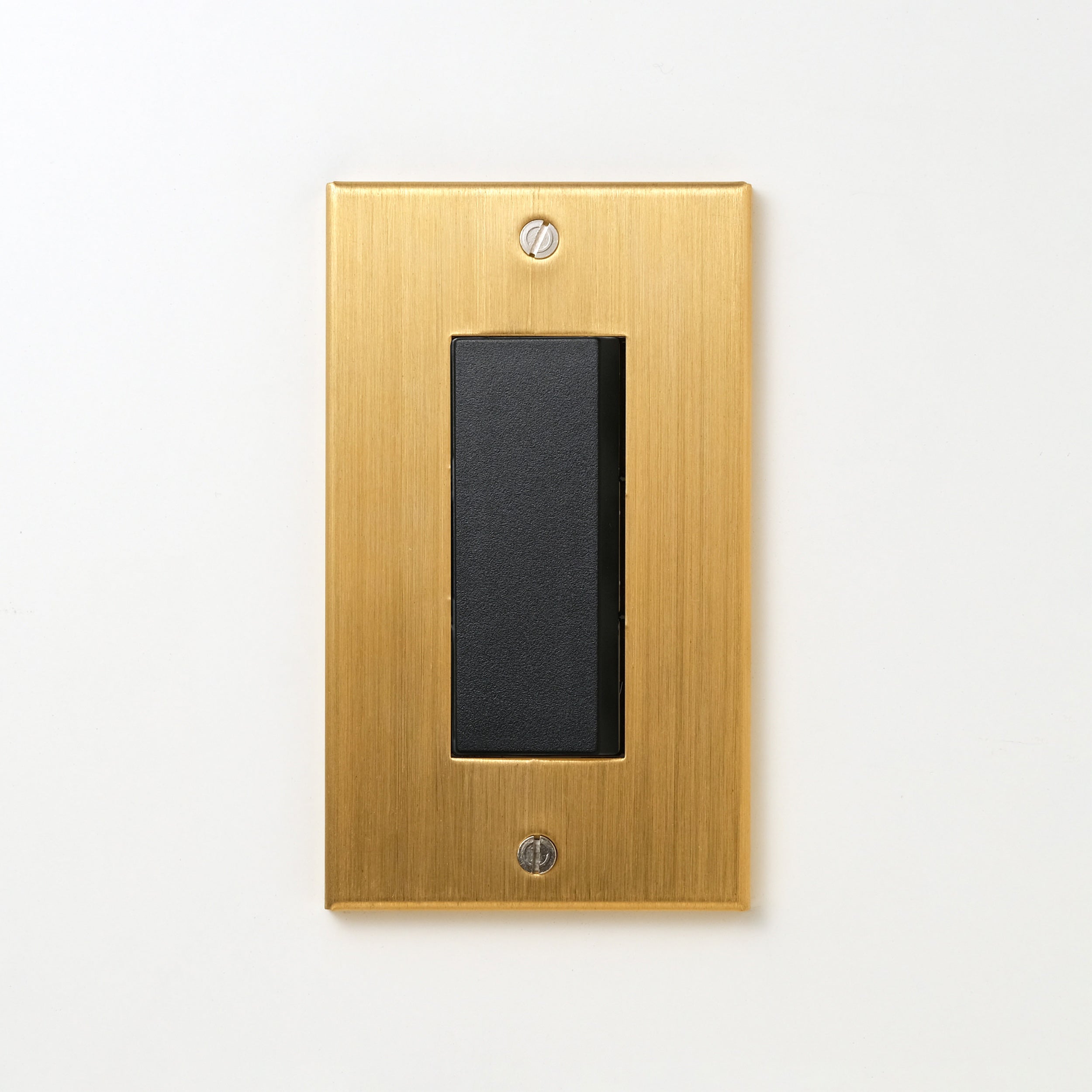 真鍮（ヘアライン） プレート <br>+ NK スイッチシングル ブラック