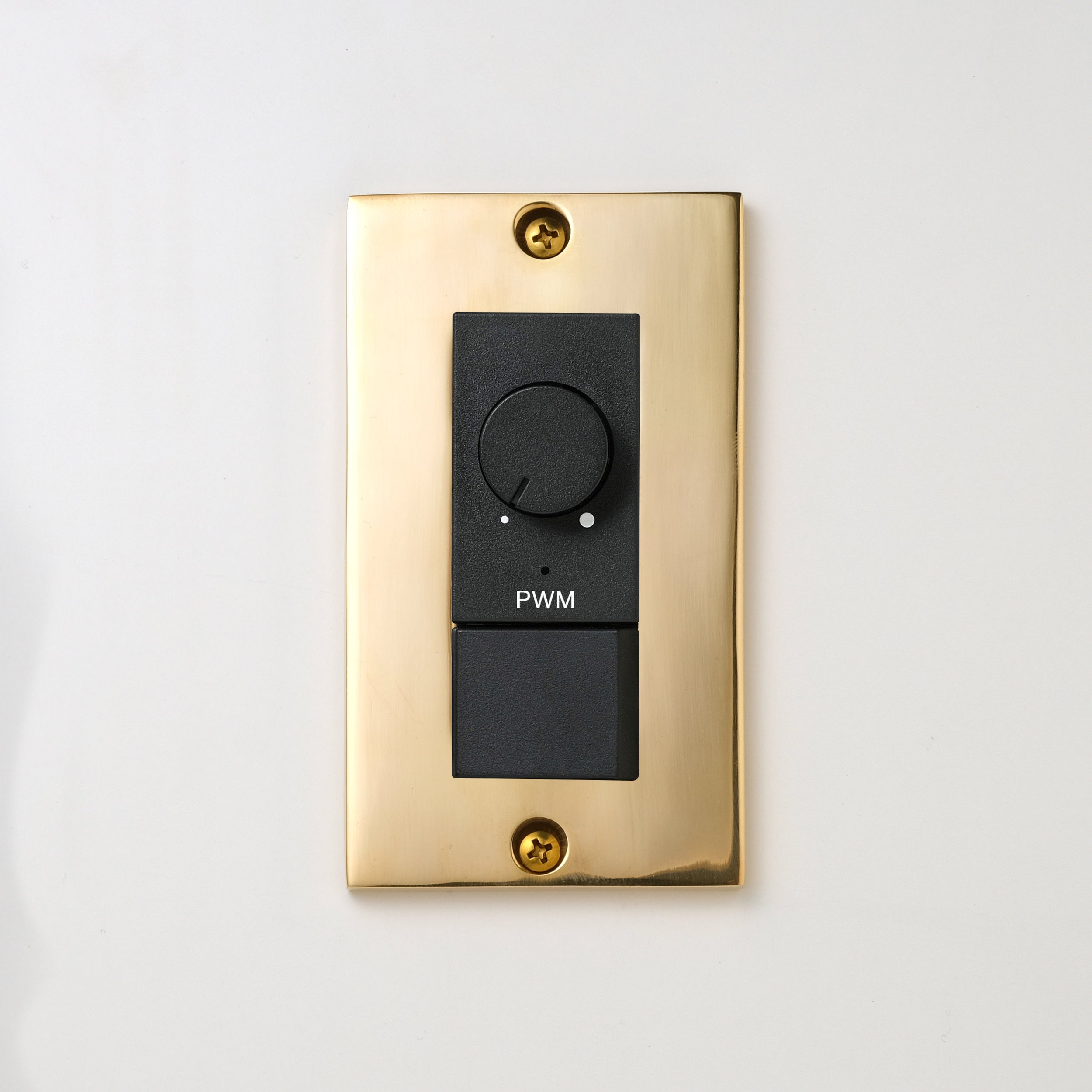 真鍮砂型鋳造（磨き）プレート <br>+ NK PWM制御方式(1ch)ライトコントロール＋片切、3路スイッチ　 ブラック