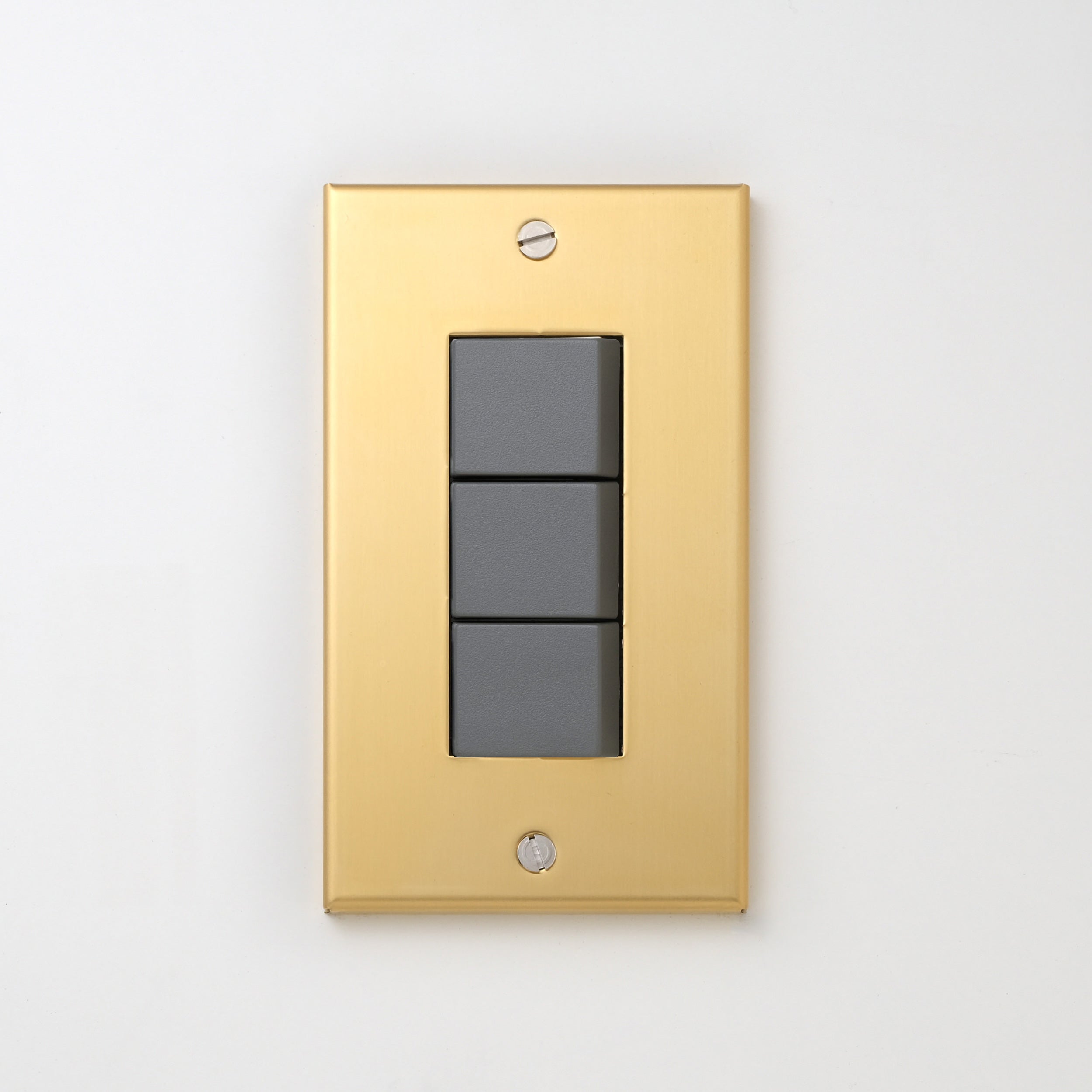 真鍮（素地） プレート <br>+ NK スイッチトリプル グレー