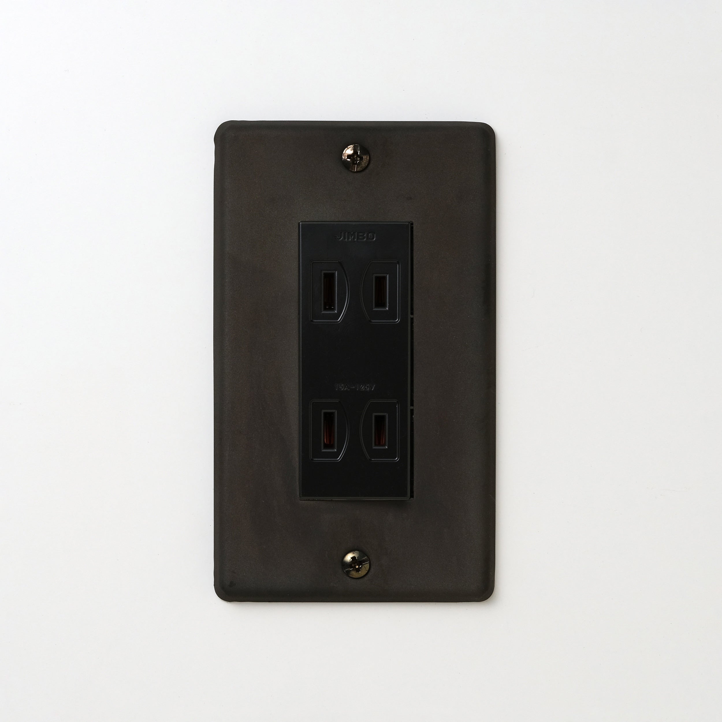 ステンレス（黒染）プレート <br>+ NK ダブルコンセント ブラック