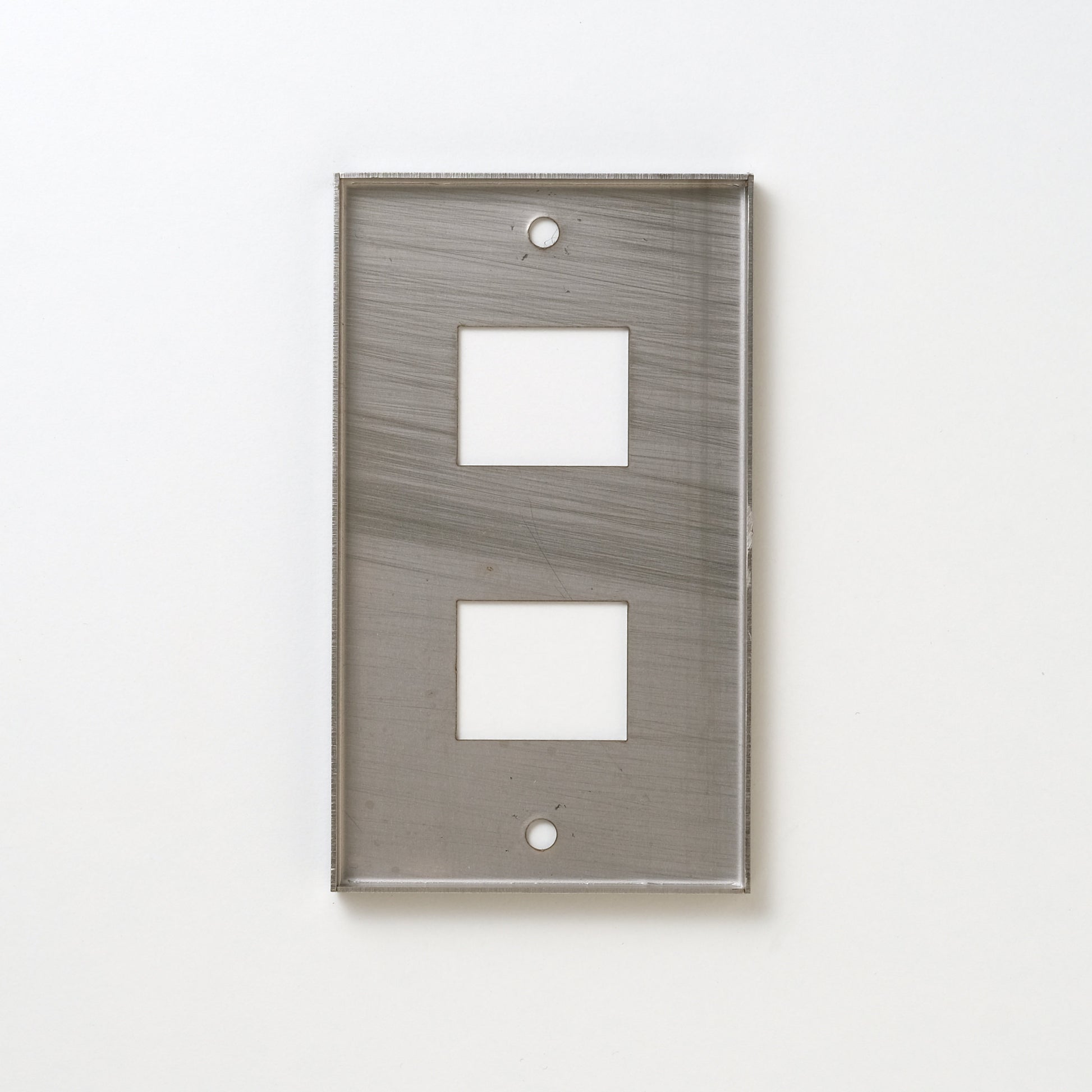 コンセンティック マットブラック プレート１連２口用 