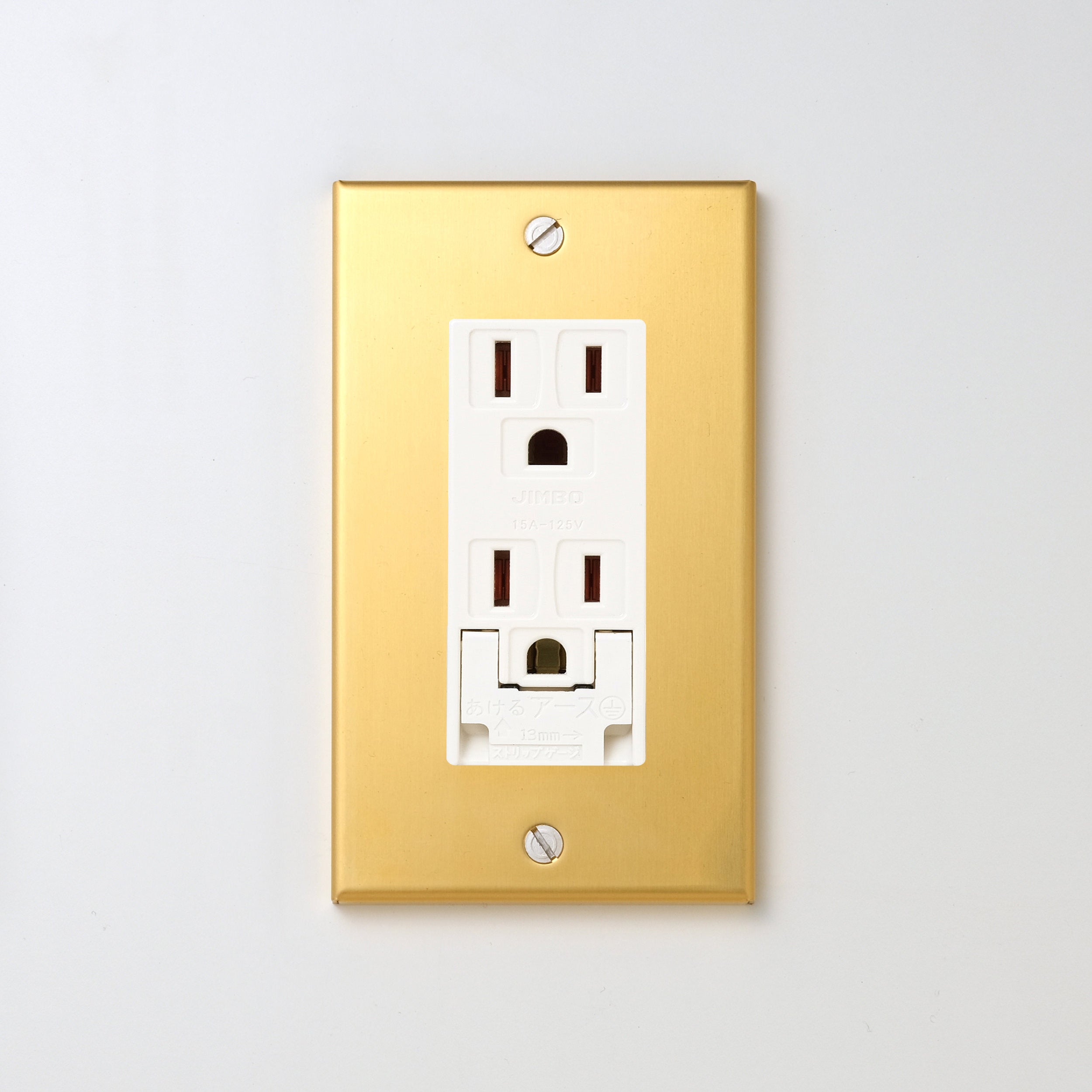 真鍮（素地） プレート <br>+ NK 埋込アースターミナル付接地ダブルコンセント　ホワイト