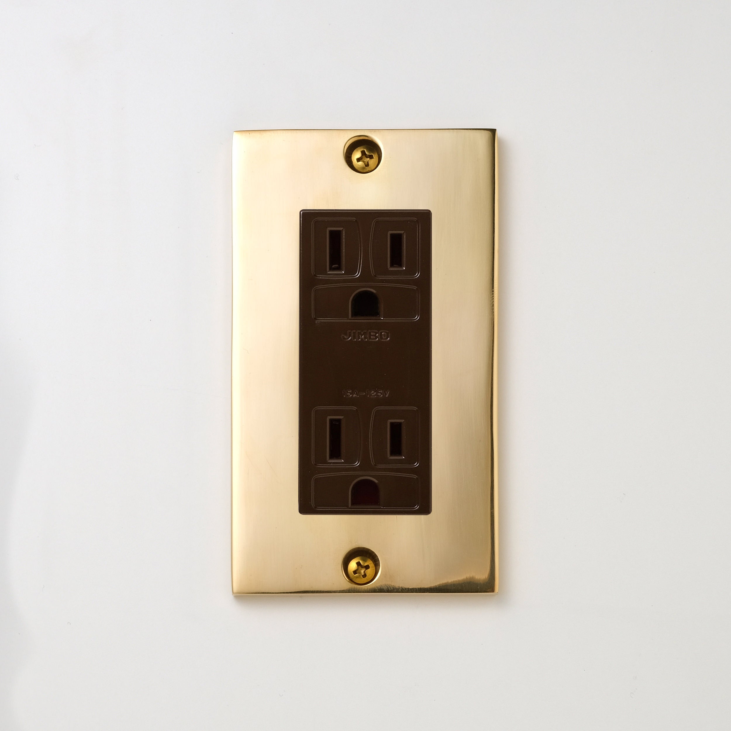 真鍮砂型鋳造（磨き）プレート <br>+ NK 埋込接地（アース）ダブルコンセント　チョコ