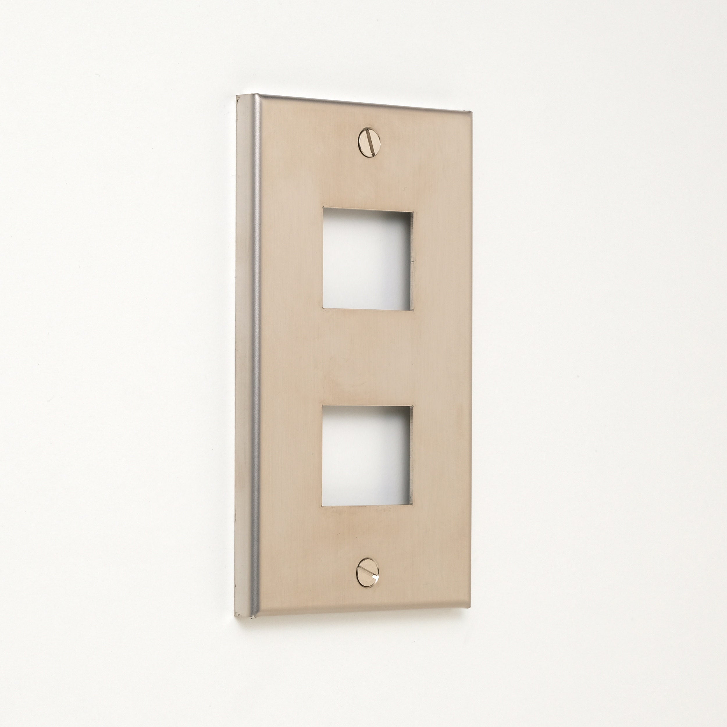 コンセンティック ステンレス素地 プレート１連２口用 