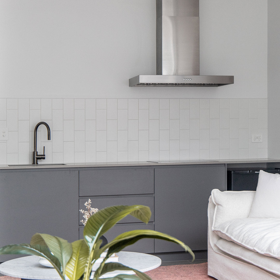 エリシアン・台付1穴 キッチン用混合水栓　ハンドシャワータイプ ガンメタル