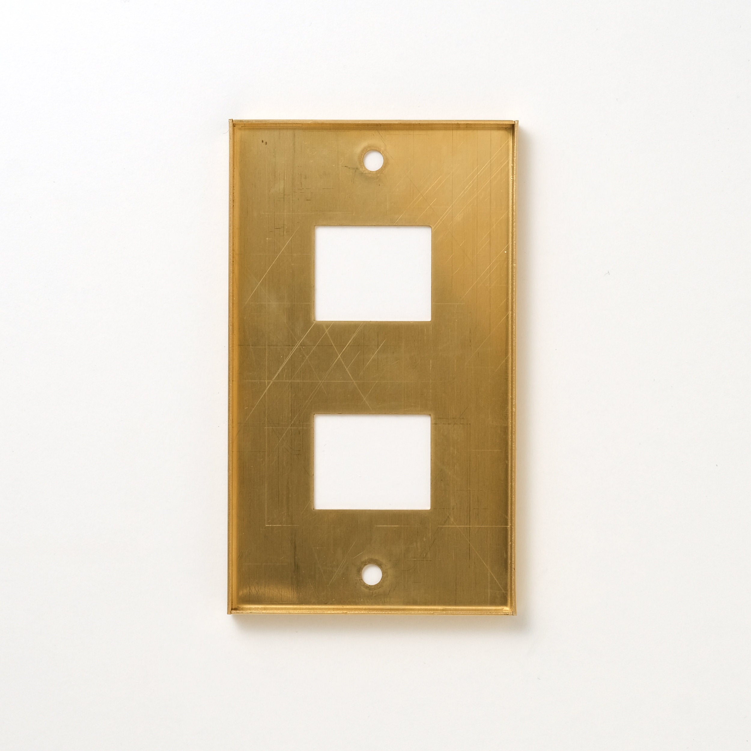 真鍮（ヘアライン） プレート1連2口用 CT-BRH02 – metalist