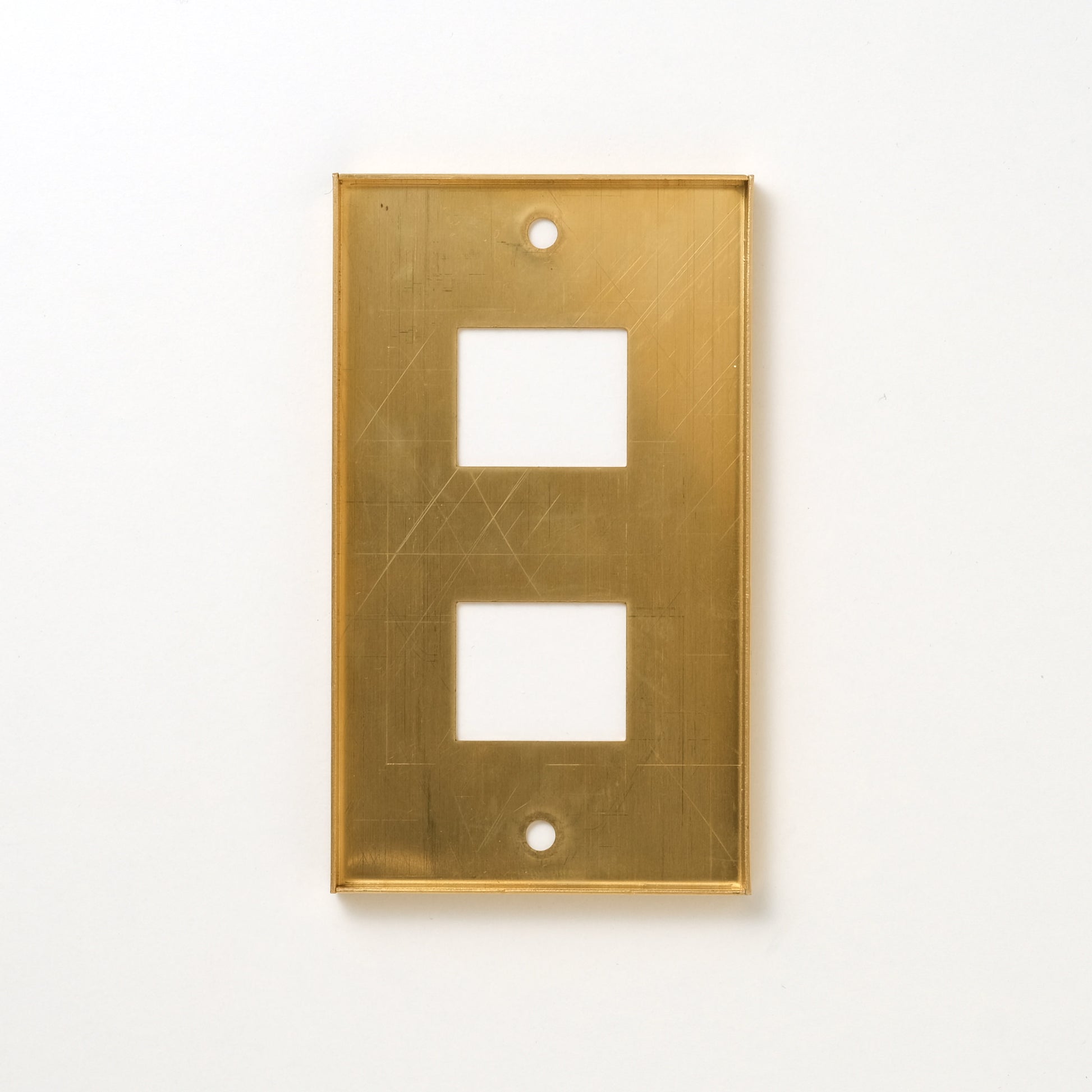 コンセンティック 真鍮ヘアライン プレート１連２口用 