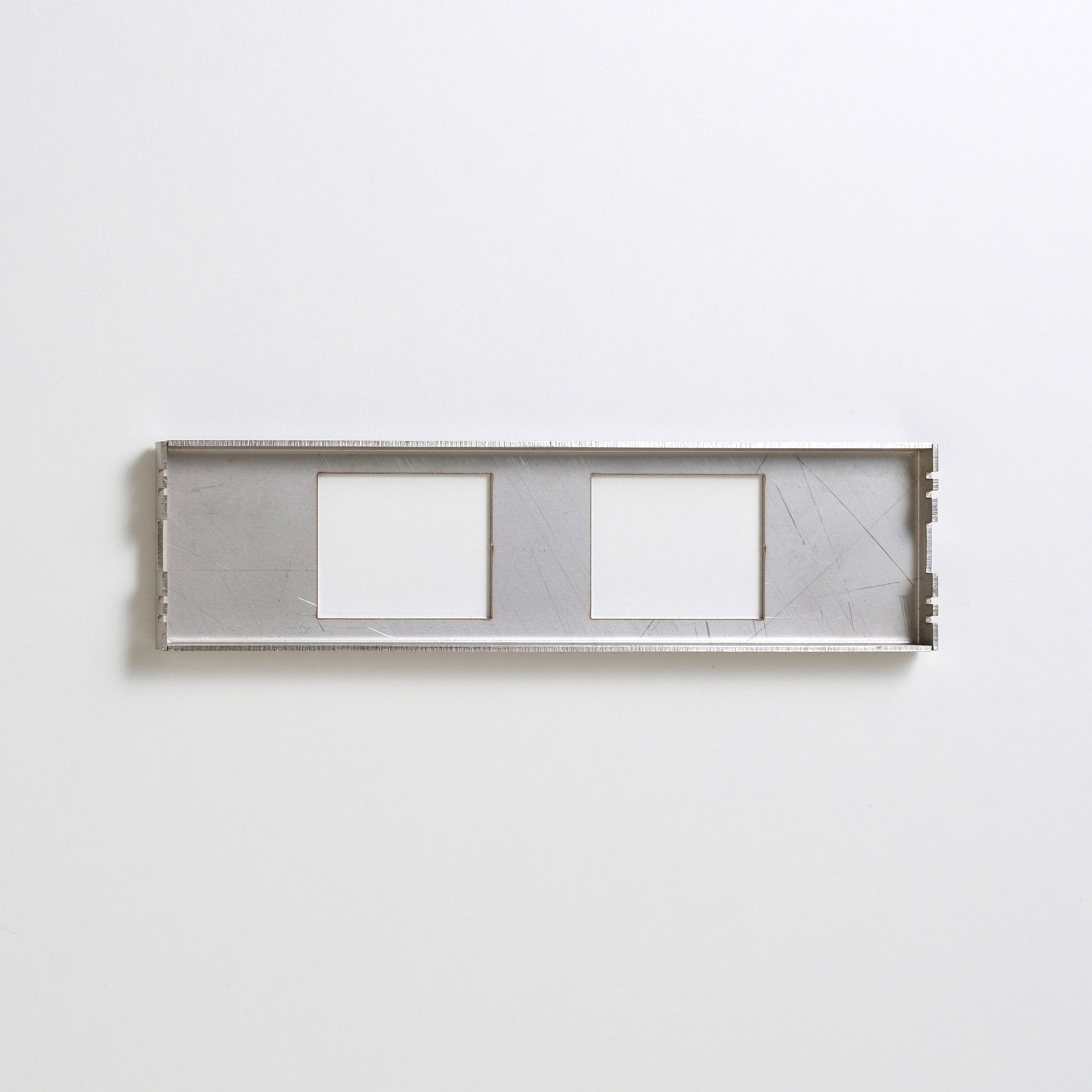 コンセンティック ステンレスヘアライン 家具用プレート２口用  