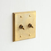 フタガミ スイッチ 真鍮 ２連１＋１トグル