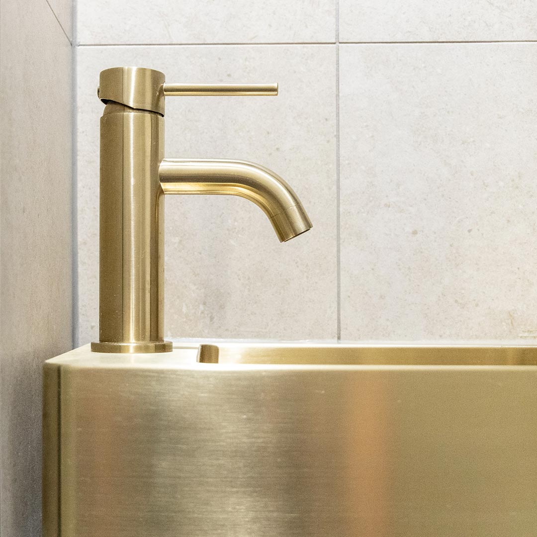 サイロ壁掛け流域 真鍮