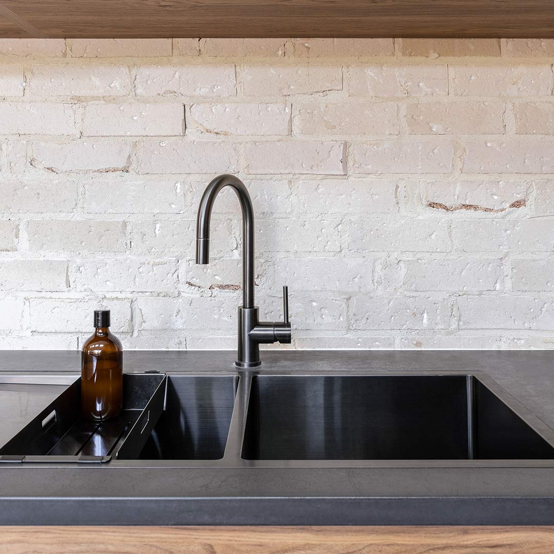 オンタリオ・２槽式キッチンシンク ガンメタル