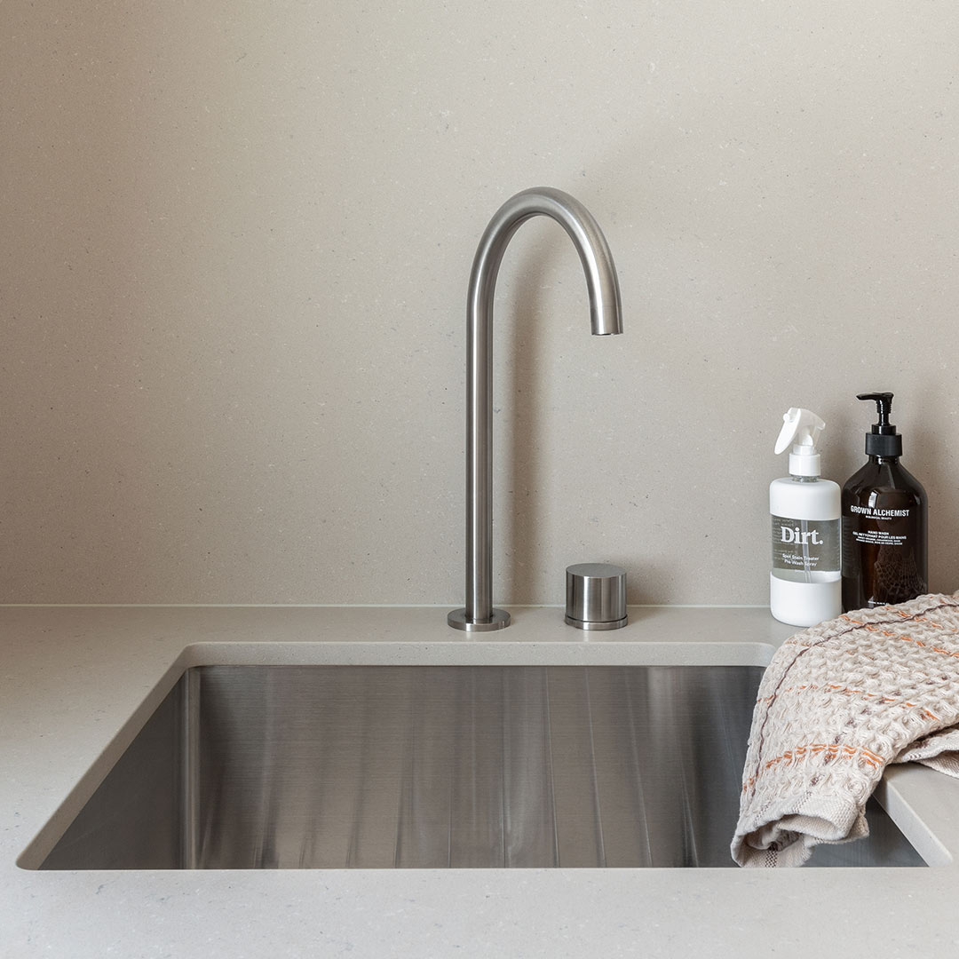 セバシングルシンク550mm（深）ステンレススチール