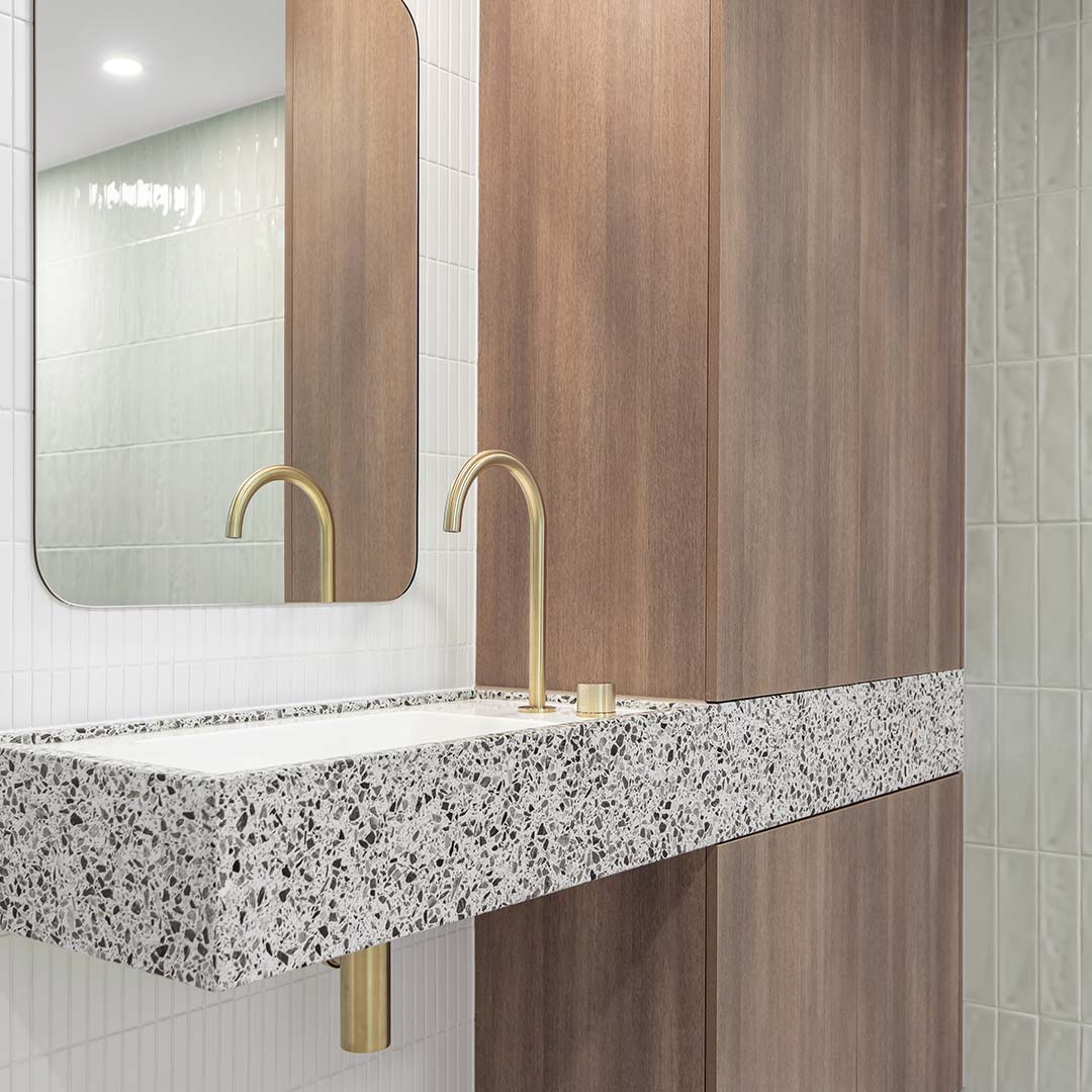 グースネック・台付1穴 混合水栓 真鍮