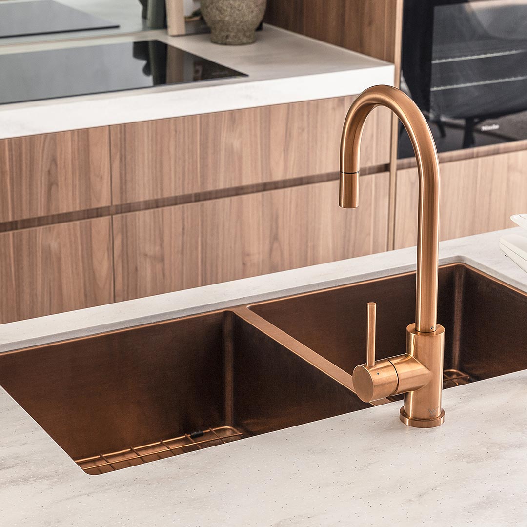 エリシアン・台付1穴 キッチン用混合水栓　ハンドシャワータイプ 銅