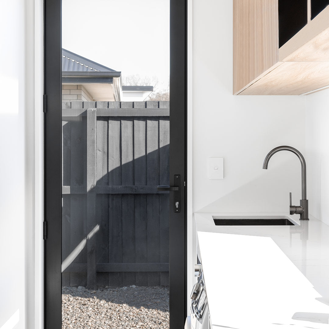 エリシアン・台付1穴 キッチン用混合水栓 ガンメタル