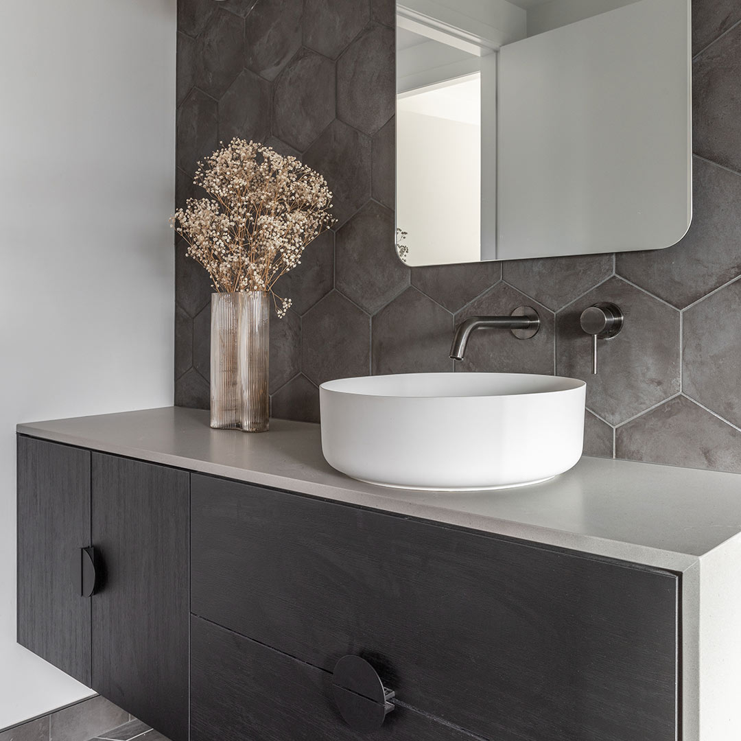 壁付混合水栓口（混合水栓用ハンドル別売）ガンメタル