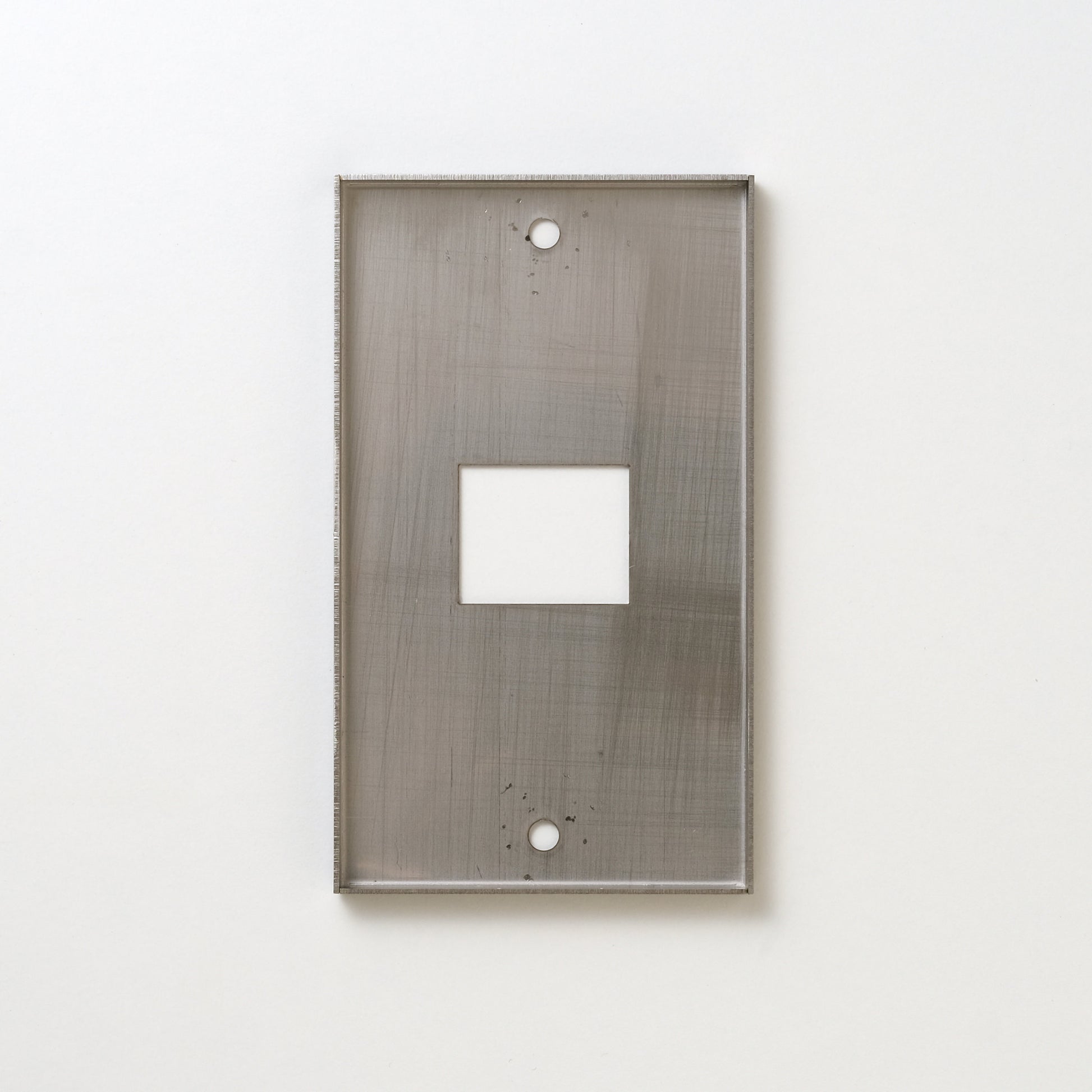 コンセンティック マットブラック プレート１連１口用 