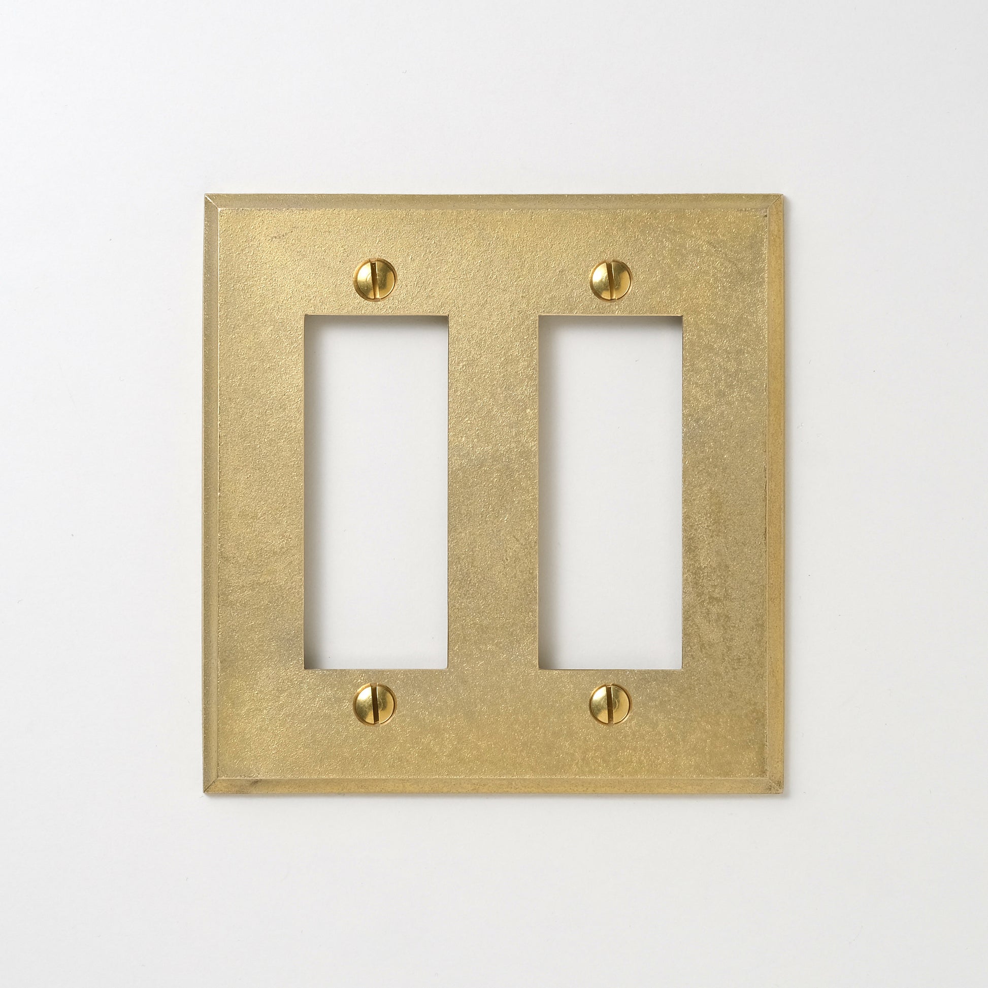 フタガミ プレート 真鍮 ２連３＋３口用