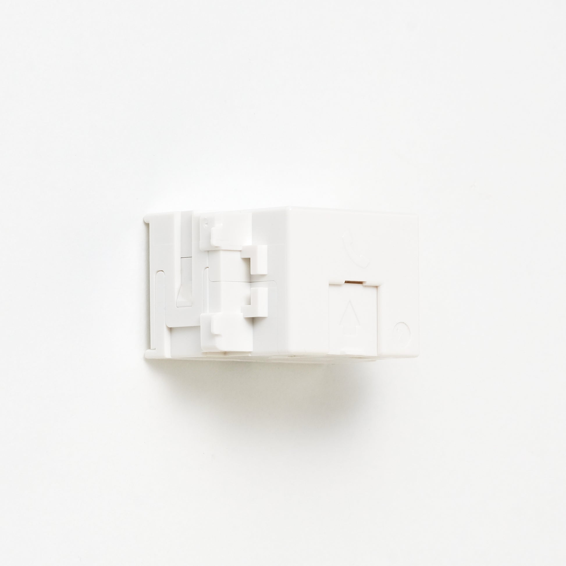 NKシリーズ　埋込モジュラジャック6極2心　ホワイト