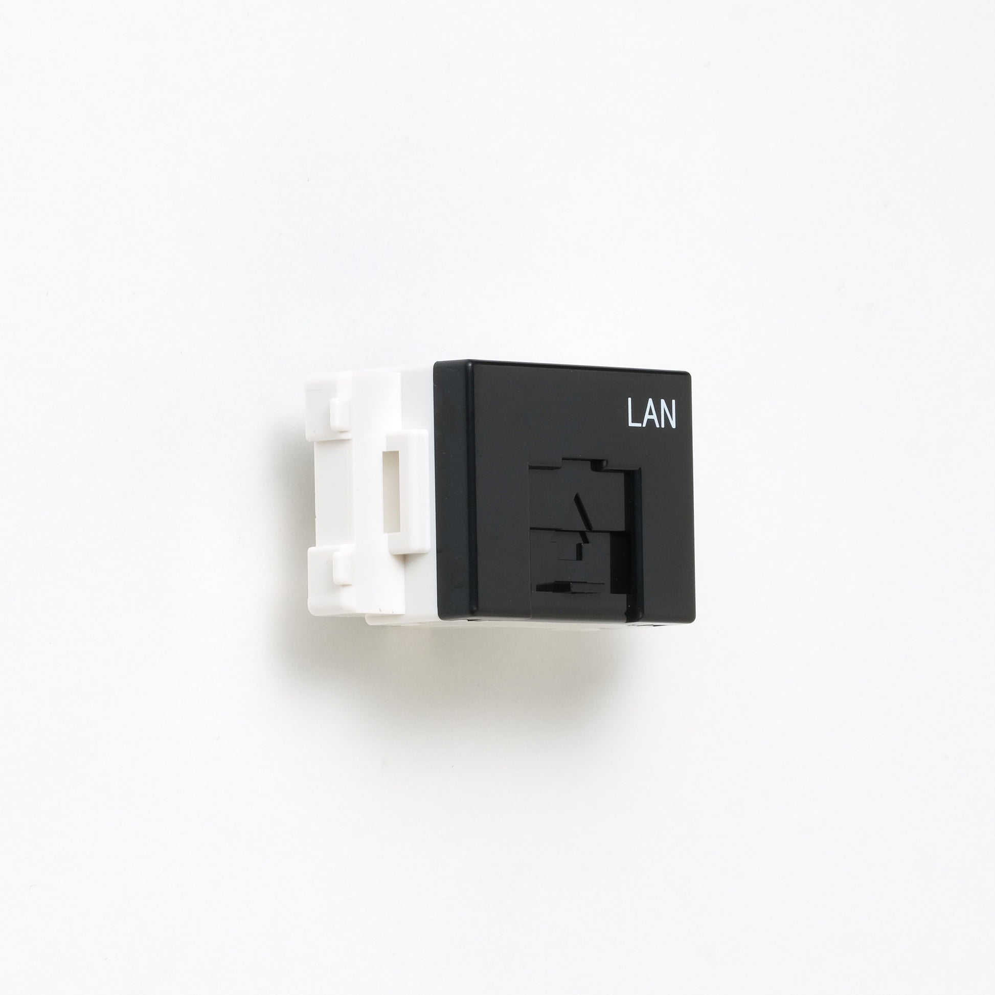 NKシリーズ　埋込モジュラジャック8極8心　ブラック